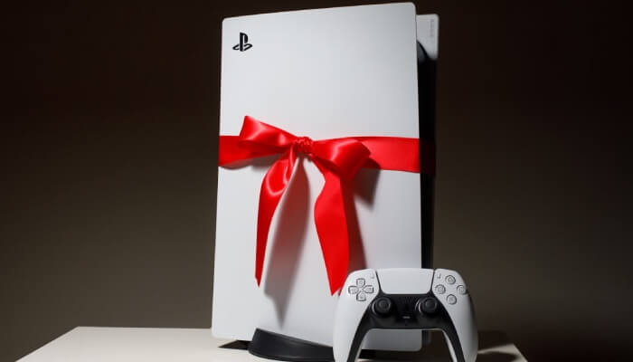 آیا خرید PS4 یا PS5 برای هدیه به صرفه است